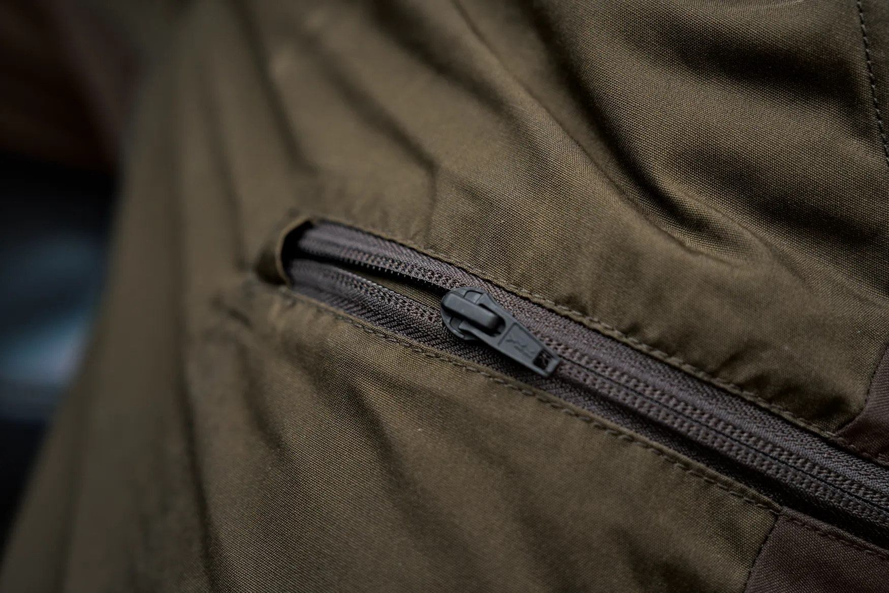 Harkila pantalone Fjell boja Shadow brown vel.60 – Harkila – Lovačke Pantalone – slika 1